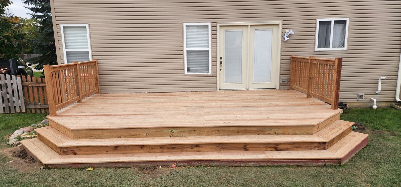 Cedar Deck with Wide Steps